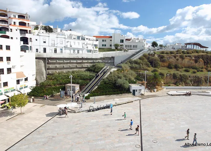 Alojamento com o café da manhã Apenas: Apartamentos Edificio Albufeira - Alojamento Local