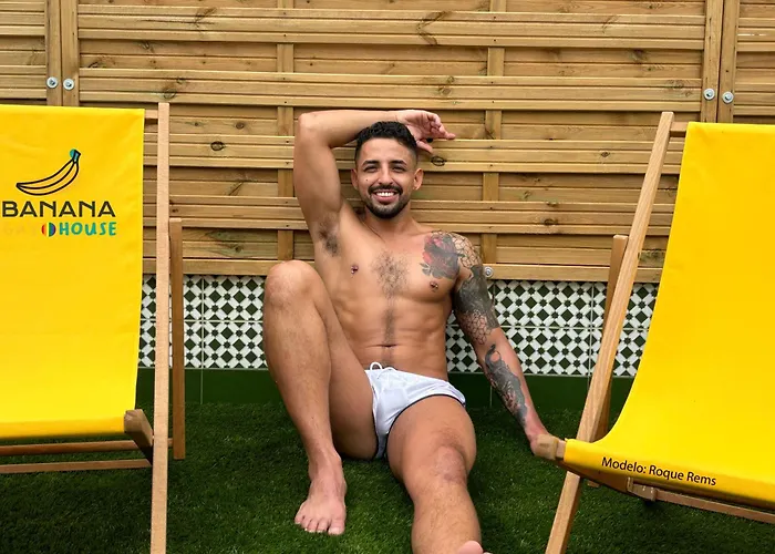 Banana Gay House - Only Men