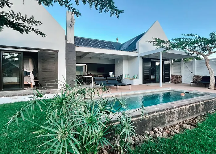 Lucky Crane Villas