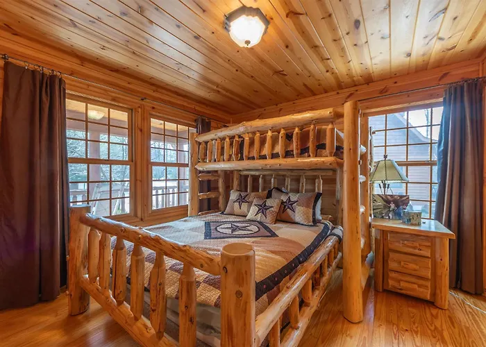 The Great Escape - Cabin With Shared Pool Access