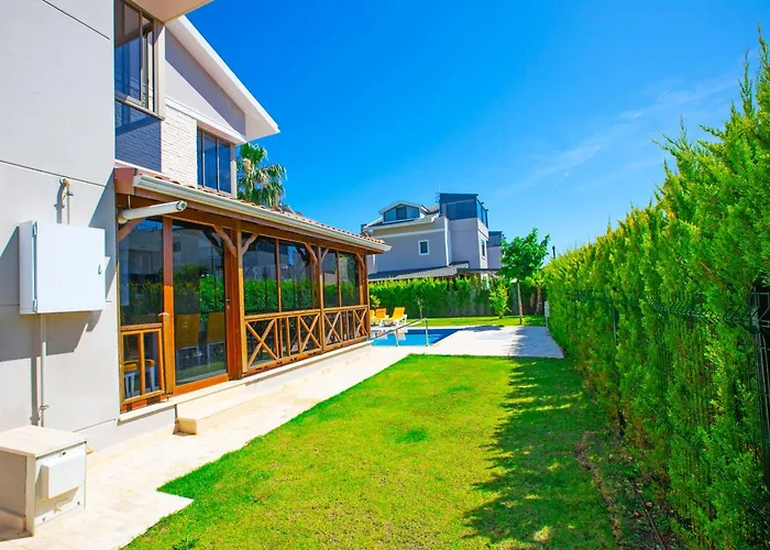 Paradise Town Villa Estella