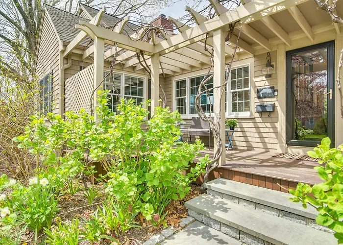 Pool, Gym & Game Room: Expansive Falmouth Retreat!