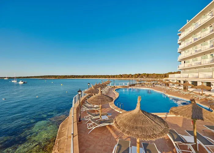 Universal Hotel Marques