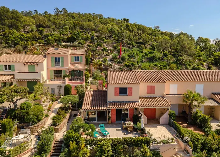 Provenzalisches Ferienhaus Citronniers - Garten mit Meerblick und Pool by Riviera HomeLife