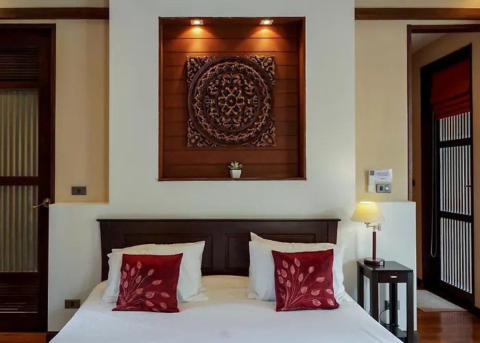 Large 4 Bed Villa Short Walk To Maenam Beach