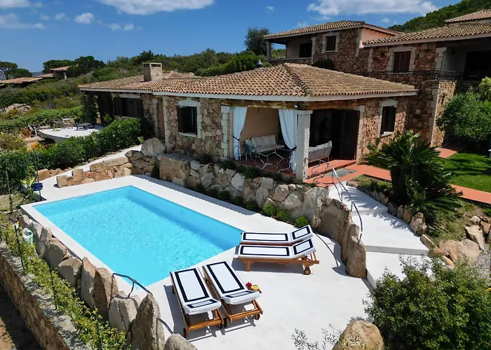 Villa Capo Coda Cavallo piscina privata