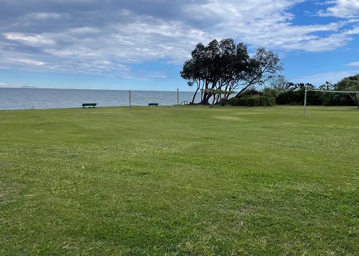 VILLA tous conforts avec Piscine privée et accès Plage