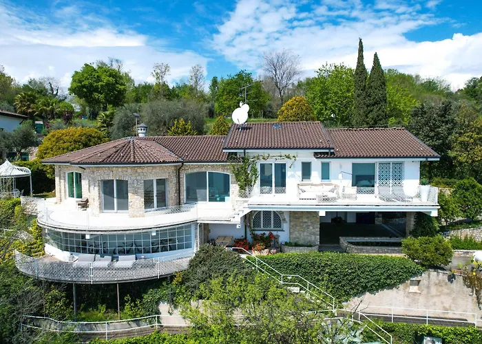 Villa Flora