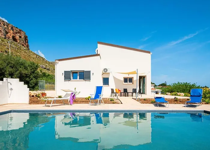 Villa Maguetta with private pool in Scopello