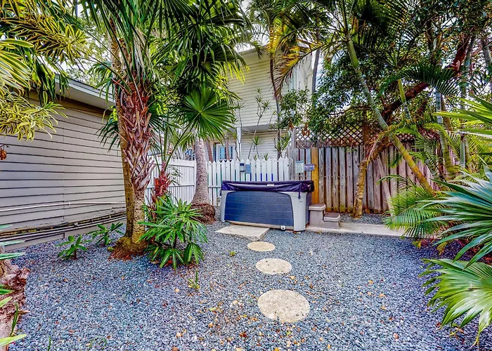 Villa: Southernmost Sanctuary