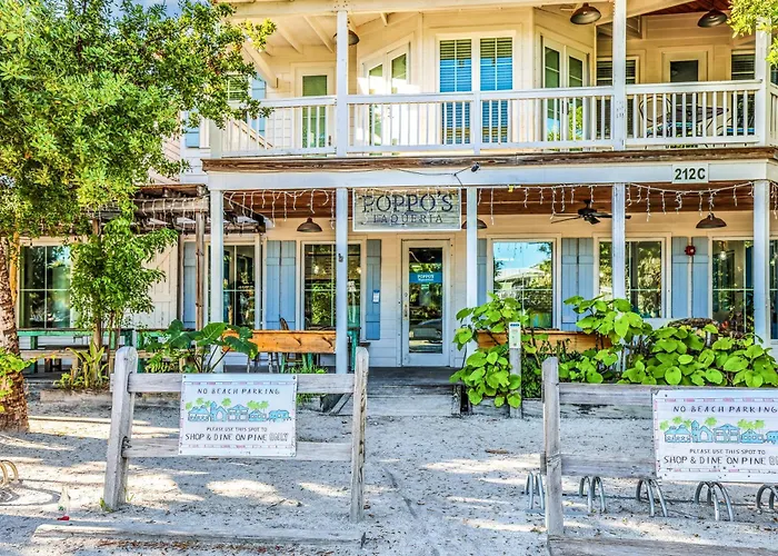 Pet Friendly hotel: Sunrise Garden Resort