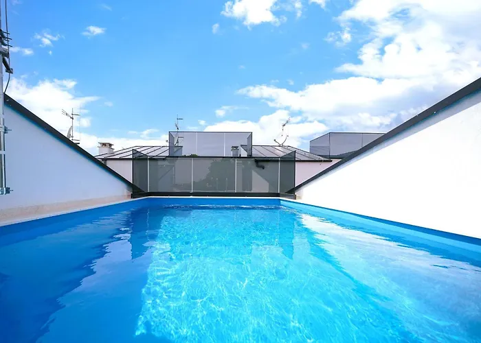 Golden SkyRooftop Pool Villa