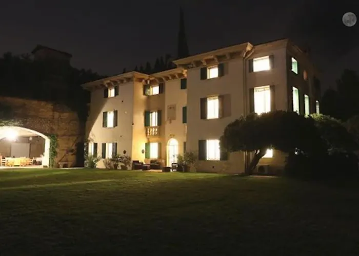 Villa Le Grotte