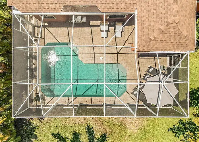 3 Bedroom Villa On Sweetwater Canal New