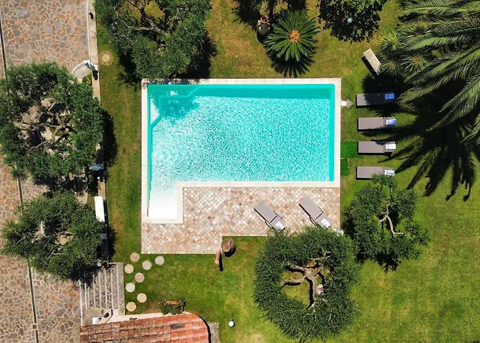 Villa Con Piscina