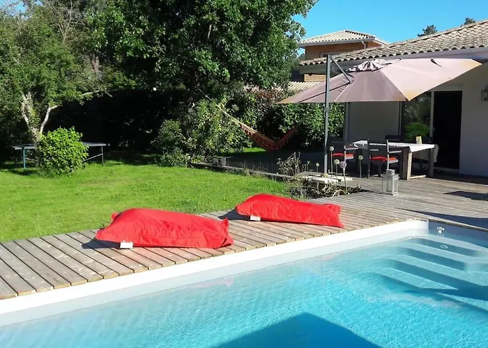Maison Avec Piscine Chauffee Entre Ocean Et Bassin