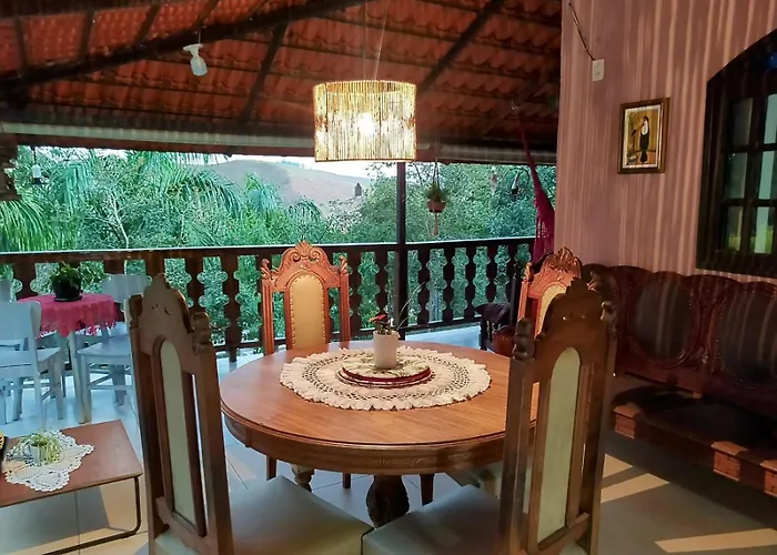 Casa de campo Domeni rustica e próximo a cidade de Juiz de Fora MG