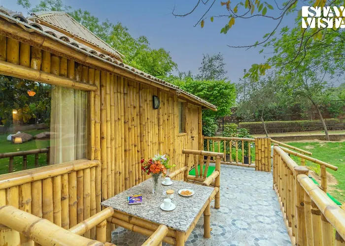 Stayvista At Maple Farms With Pool, Bbq & Bonfire