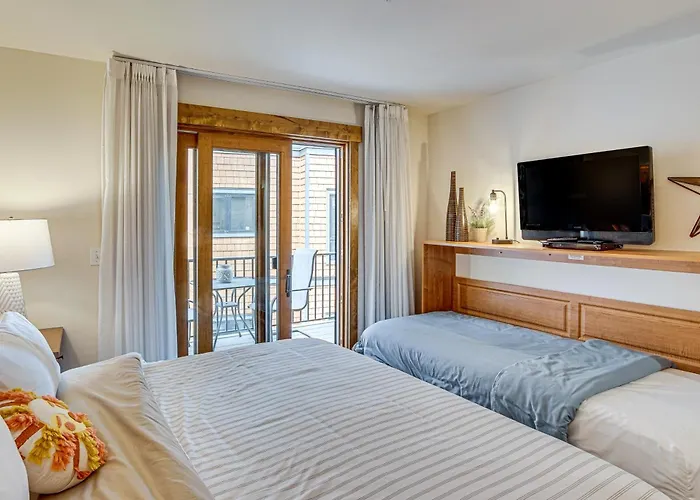 Suncadia Resort Condo W/ Seasonal Pool Access!