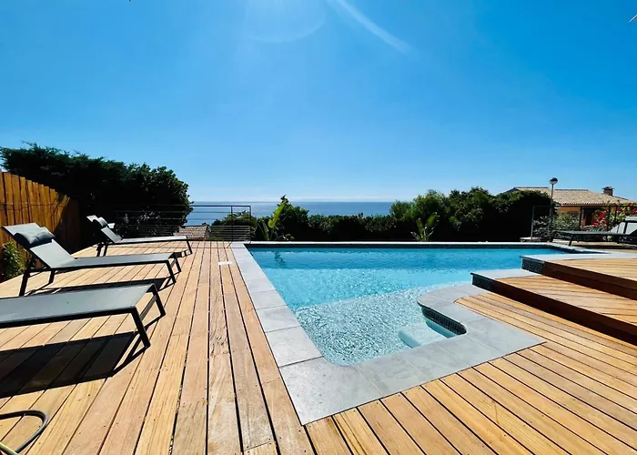 Superbe vue mer et Estérel, Villa Neuve pour 8-10 Personnes, Clim, Piscine