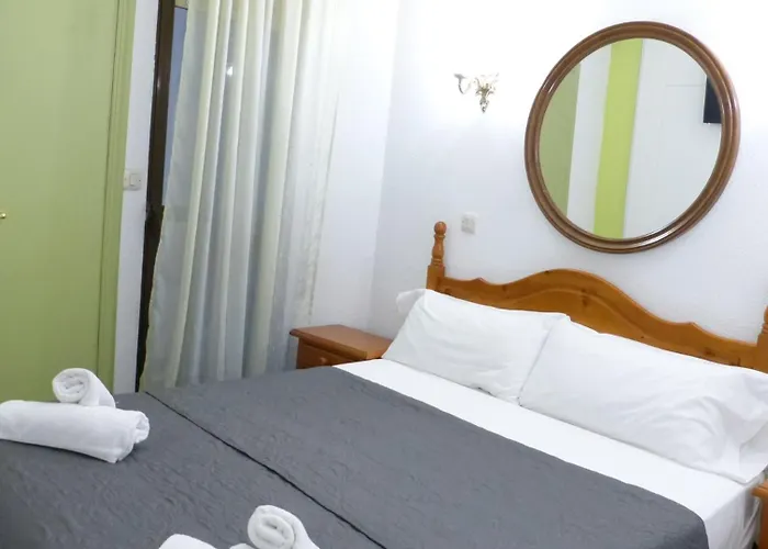 Hotel que admite mascotas: Hostal Candeleda