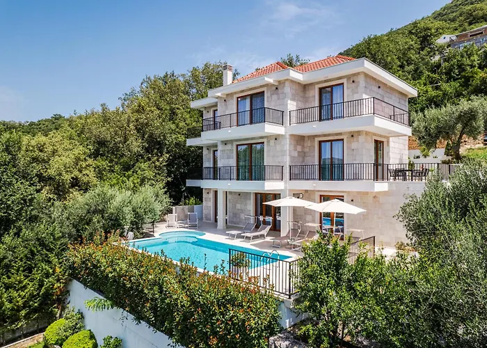 Villa Fotinia