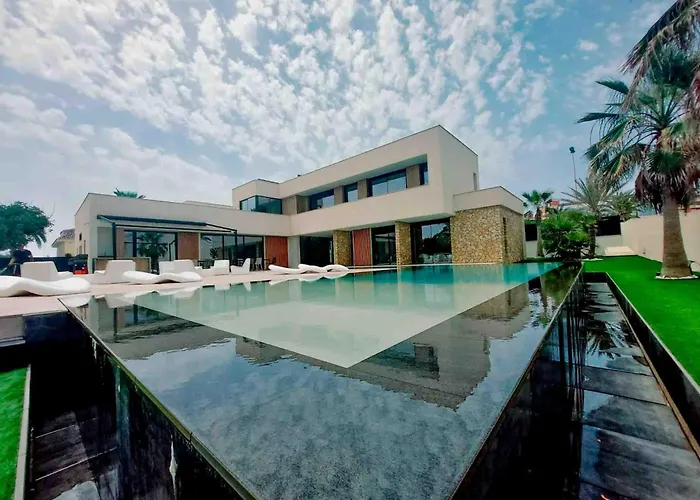 Inmovecos Villa Gawy 2 de Lujo con piscina privada