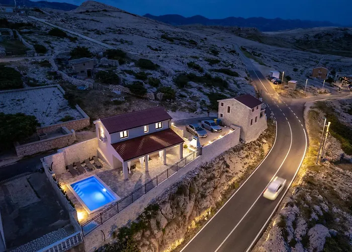 Villa Kamia - Luxury Seaview Villa With Private Heated Pool