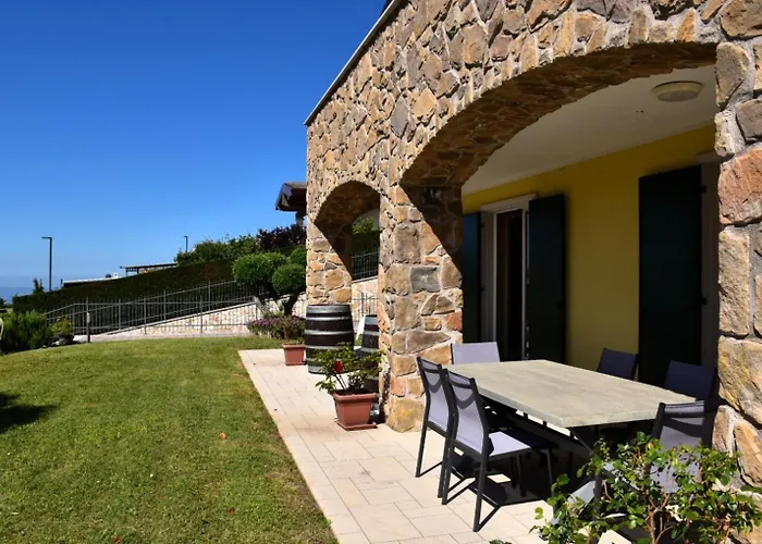 Villa Miravista