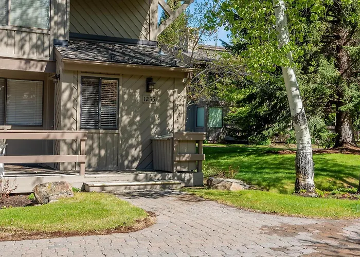 Villager Condo 1235