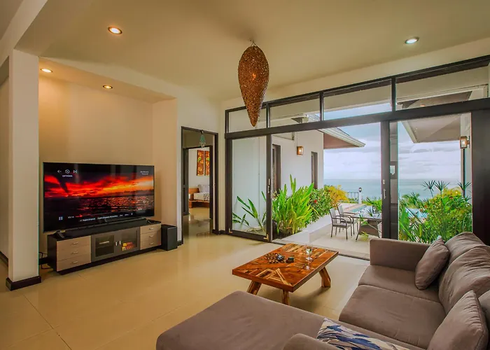 Luxurious Pool Villa With Great Sea View