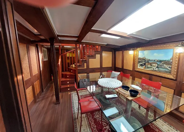 Hotel adatto agli animali: House Boat Rimini Resort