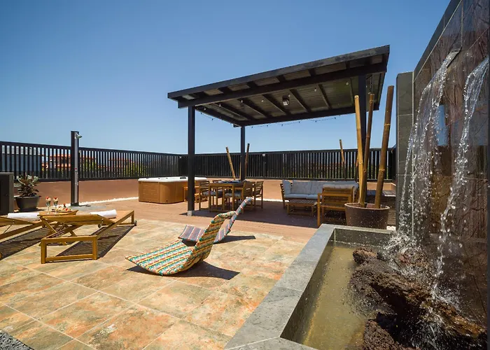 Giraud I - Luxury Modern Villa Next To The Sea With Jacuzzi & Pool