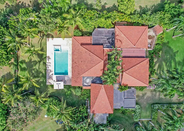 Gorgeous Villa At Casa De Campo - With Large Pool, Cook, Maid And 2 Golf Carts