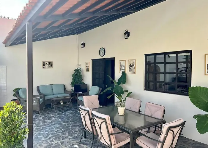 2Bd Peaceful House Private Heated Pool, Gym, Bbq