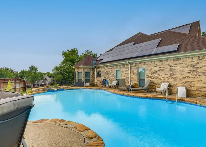 8 Mi Dallas Stadium! Fort Worth Home W/ Pool