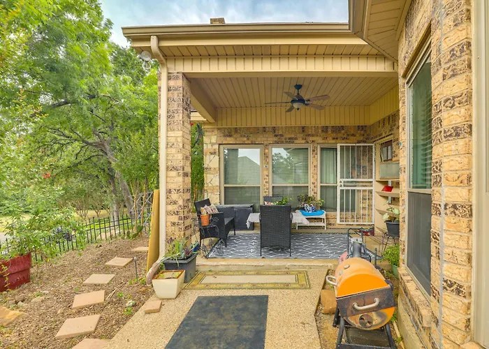 8 Mi Dallas Stadium! Fort Worth Home W/ Pool