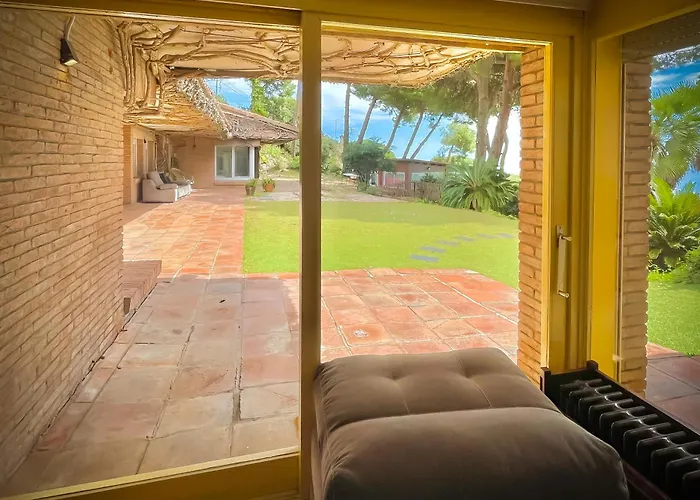 Villa Maresme & Villa Rosa