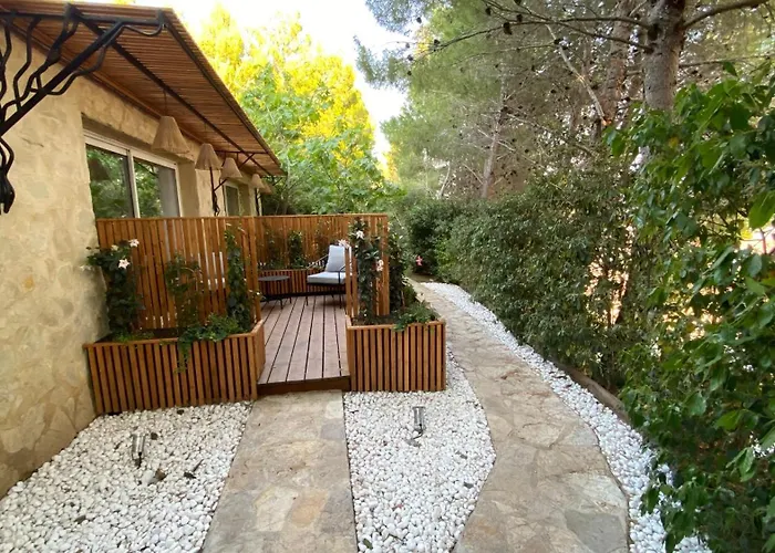 Hôtel accueillant les animaux: Les Jardins de l'Oustal