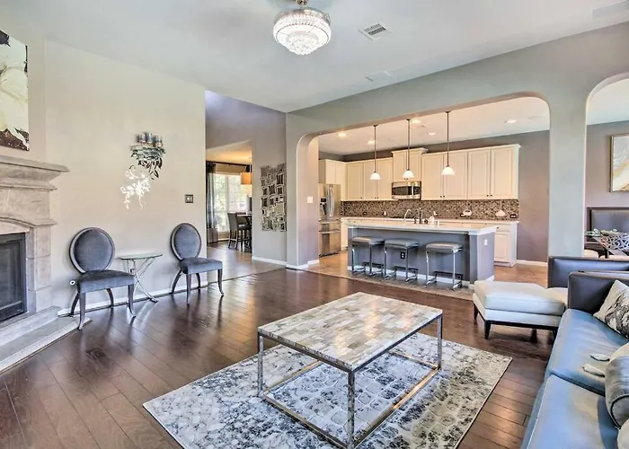 Serene 4Br Lux Home W Heated Spa Pool Massage Chair