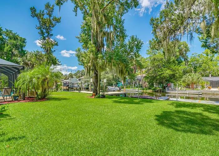 Canal-Front Outdoor Oasis: Home In Crystal Water