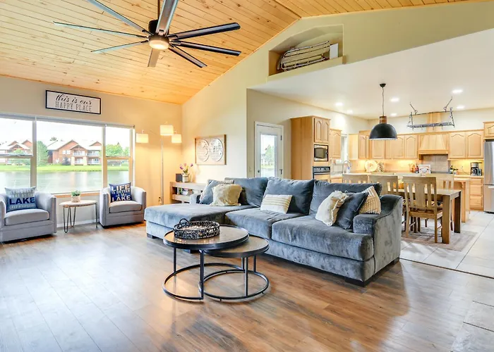 Modern Pagosa Springs Home W/ Deck On Village Lake