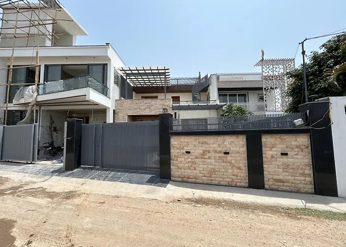 Ganga Euphoria - A Luxury Villa On The Ganges