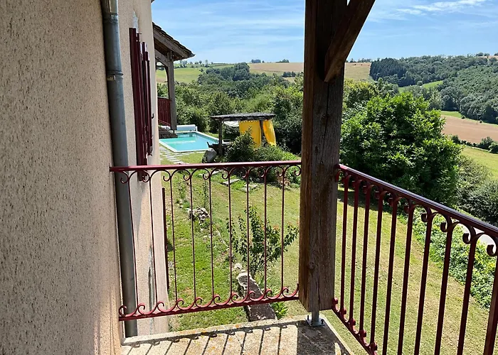 Beautifully Restored Farmhouse Villa
