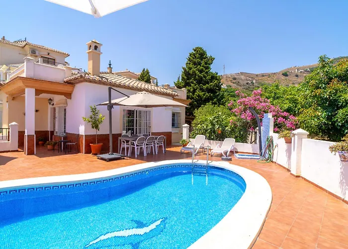 Villa Calidum - Private Pool, Sea Views & 5Min From Nerja