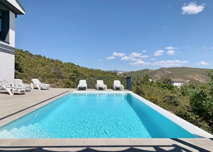 Chalet A Estrenar, Espectaculares Vistas A La Montana