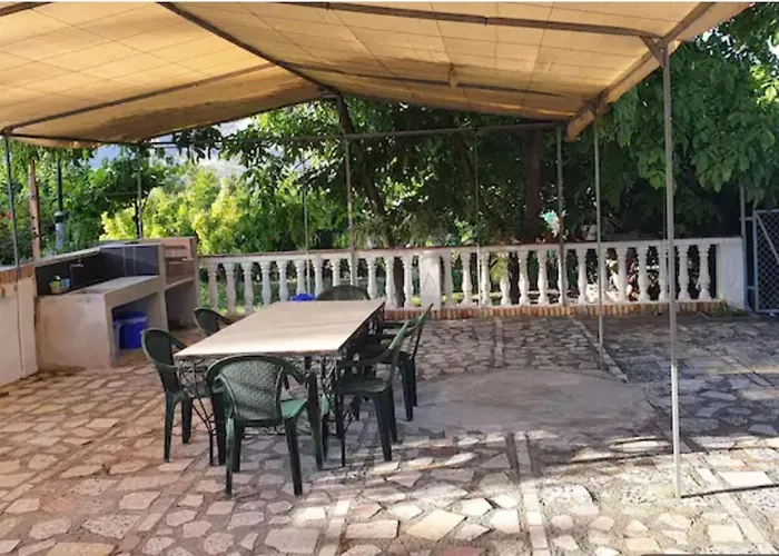 Casa Rural En Padul Entre Sierra Nevada Y La Costa
