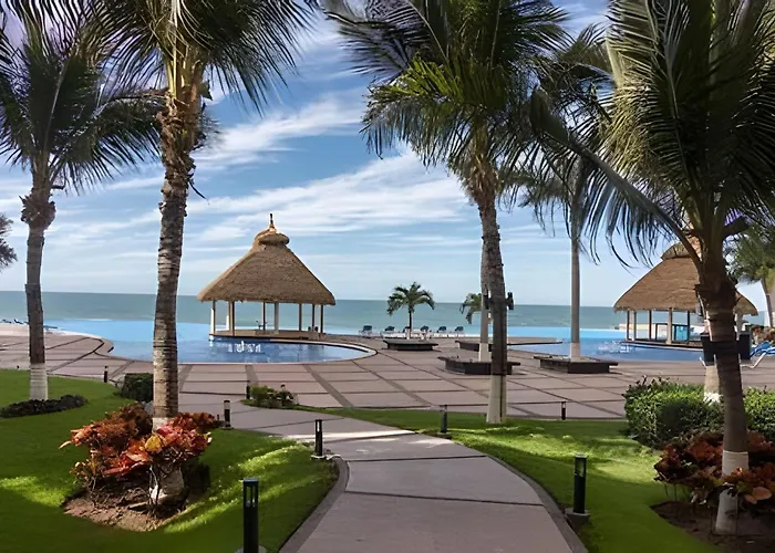 Gavias Grand Cerritos