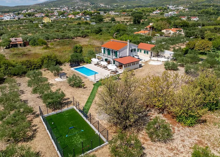 Villa Summertime