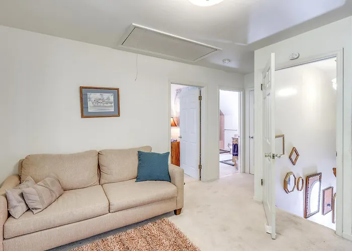 Pet-Friendly Home On Chester River W/ Dock!